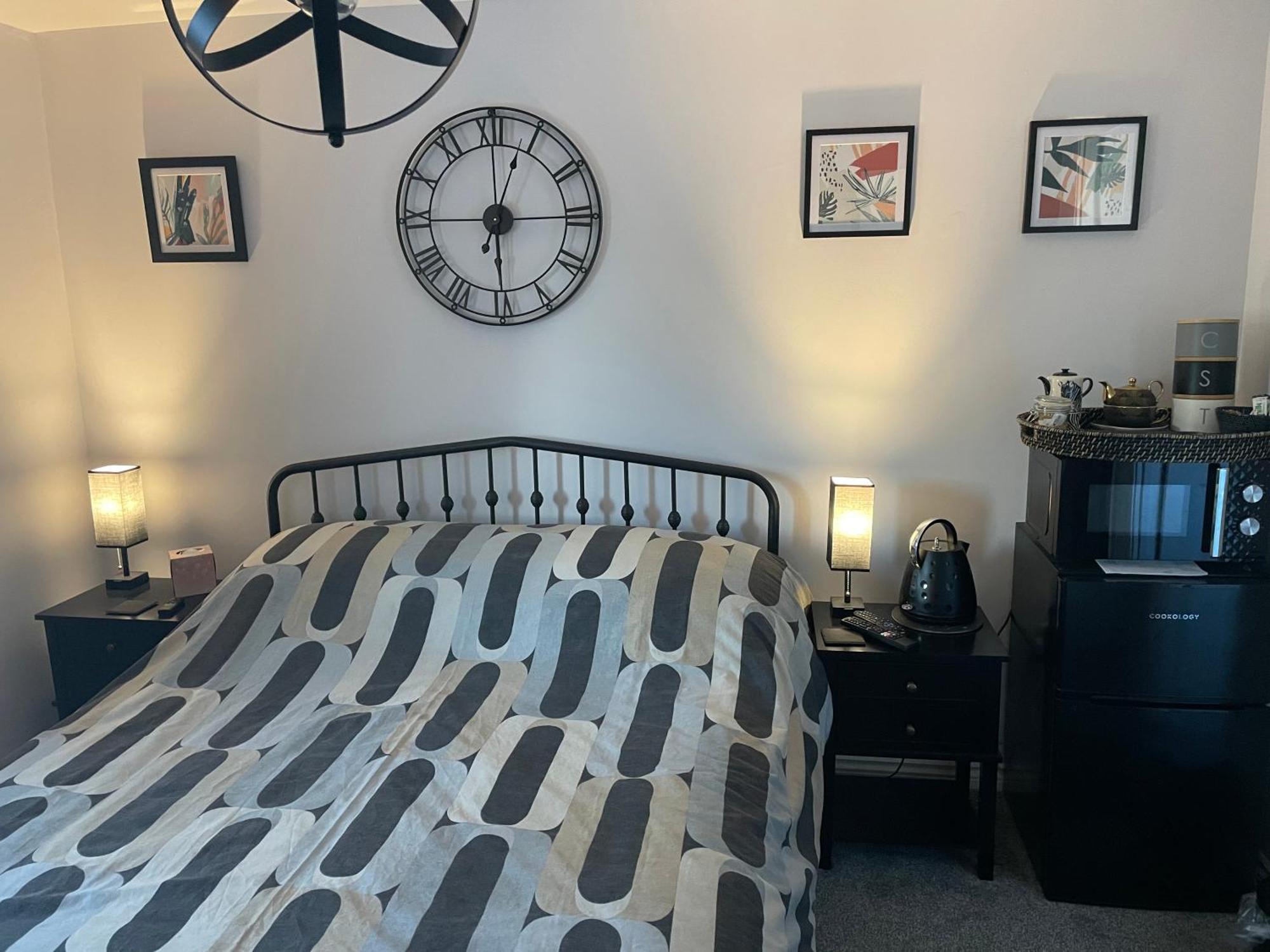 Cosy Home From Home With Private Bathroom - Free Parking Cardiff Dış mekan fotoğraf